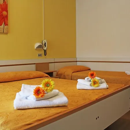 Lina Hotel 2*