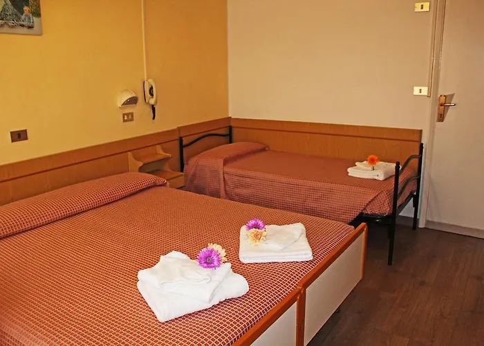 Hotell Lina Pinarella